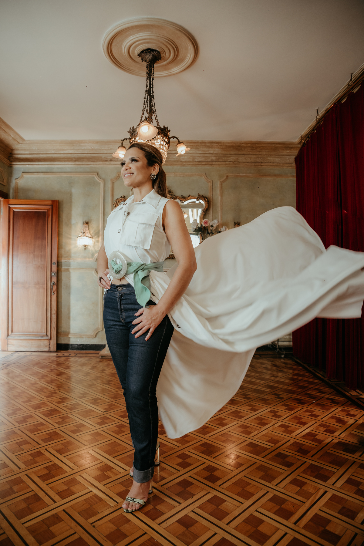 Retrato Corporativo Erika Pessoa, agencia de comunicação em bh, fotografia profissional para empresas