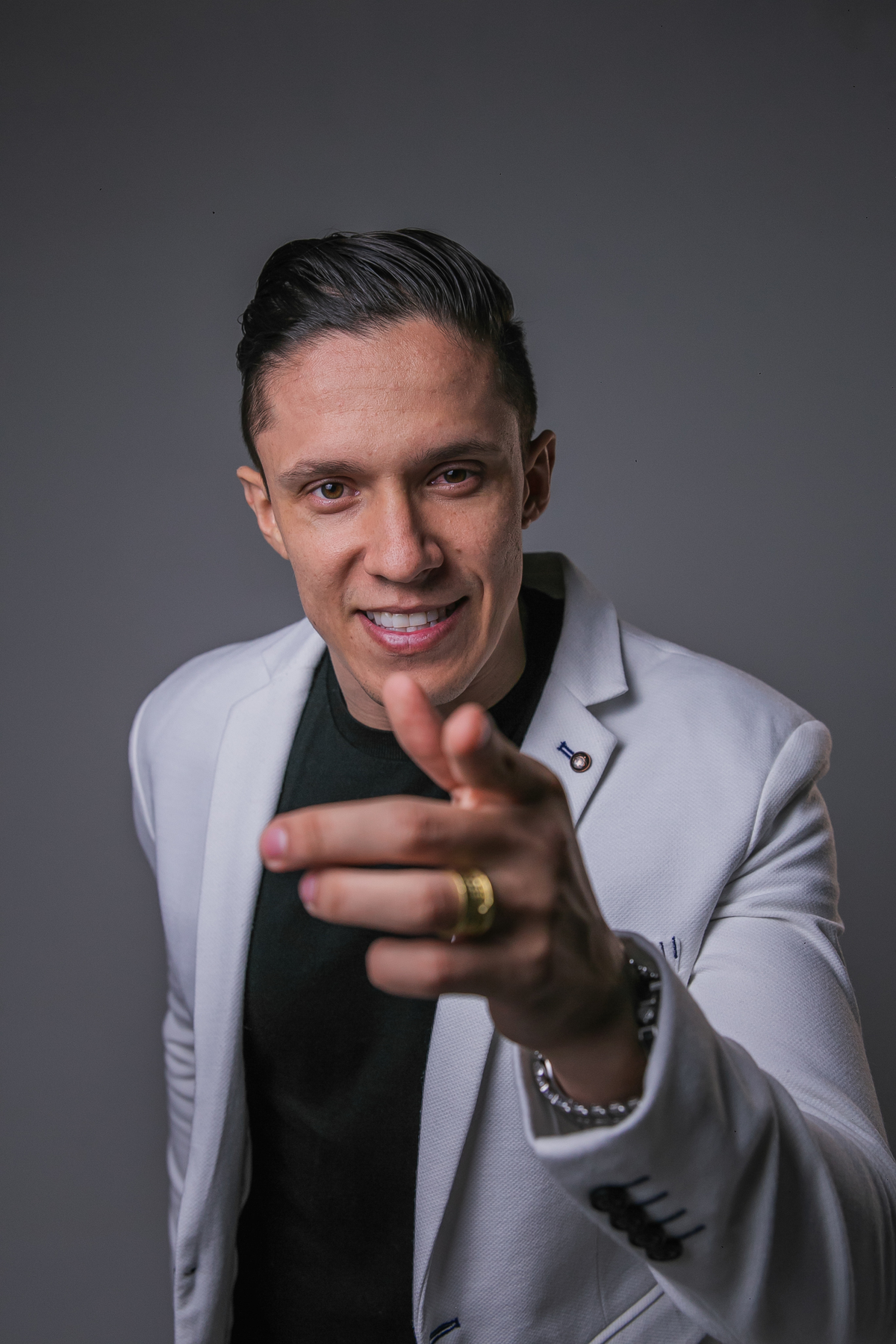 Ensaio corporativo em estúdio belo horizonte