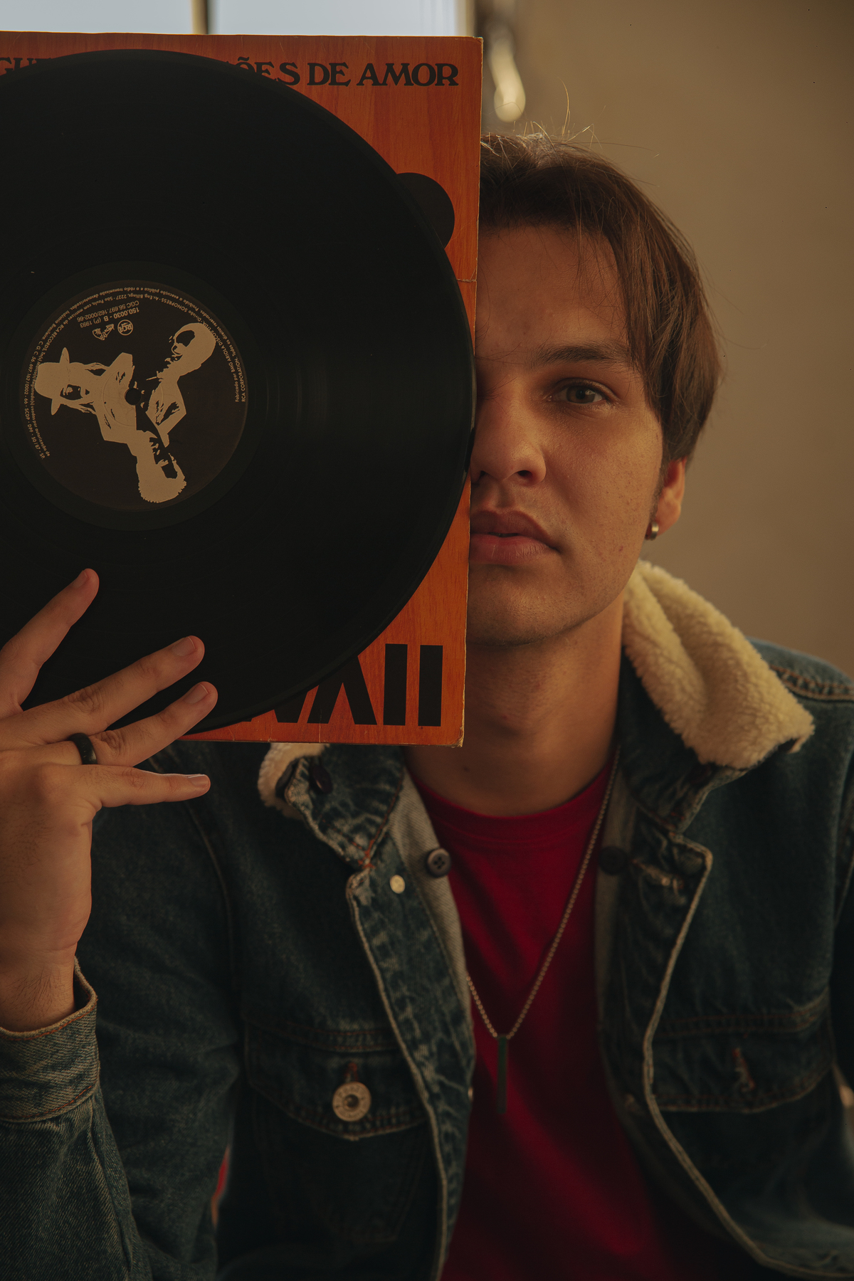 Inspiração de fotos masculinas com disco de vinil