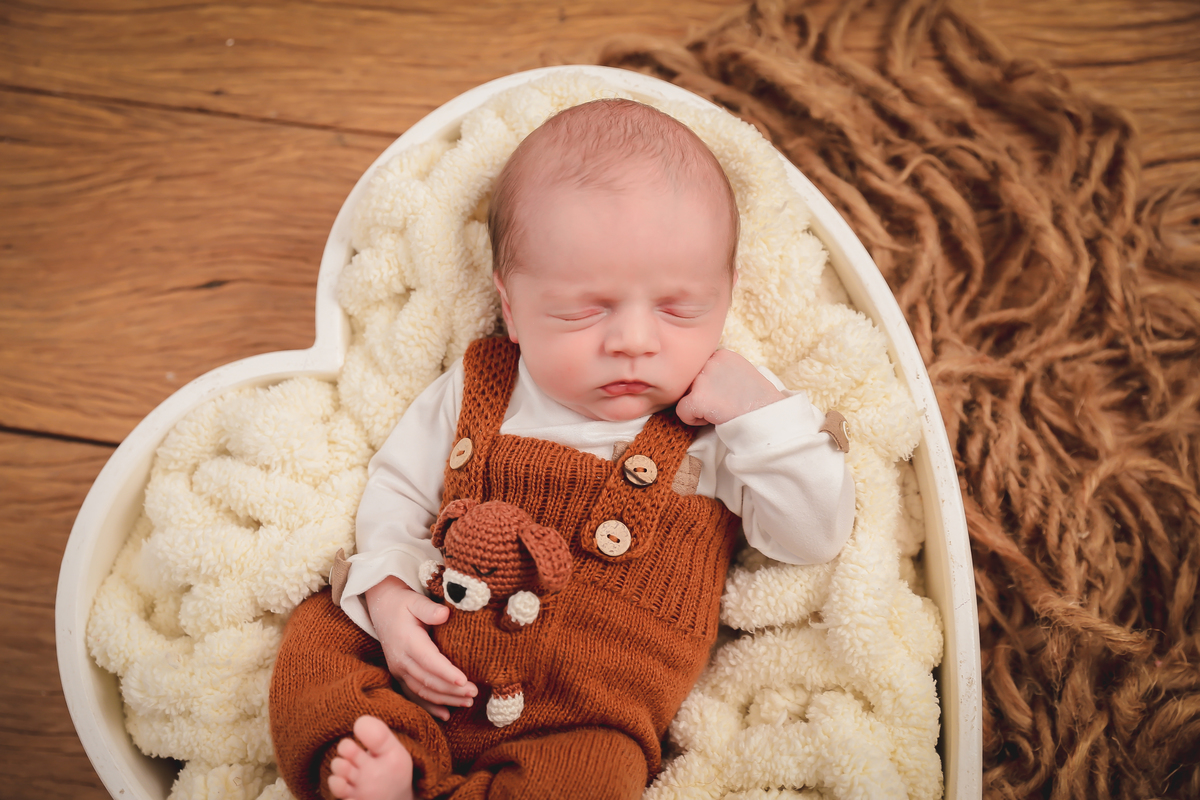 fotografia newborn no coração 