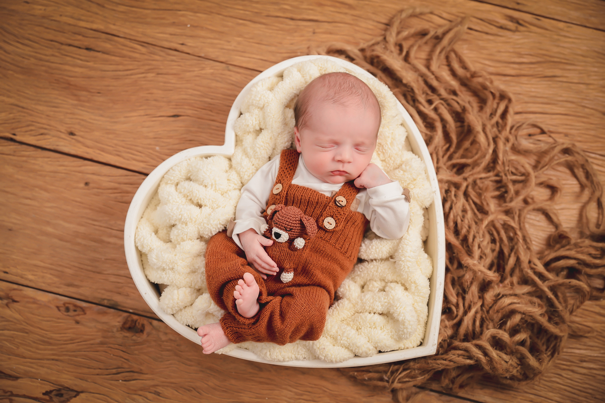 Fotografia newborn de menino 