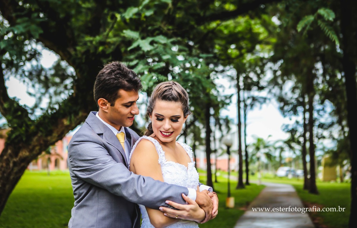 Fotos dos noivos no casamento