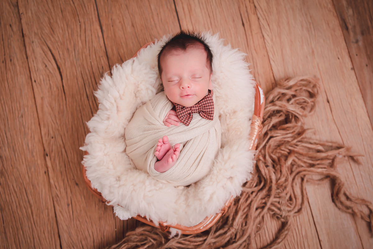 Ensaio Newborn no cestinho