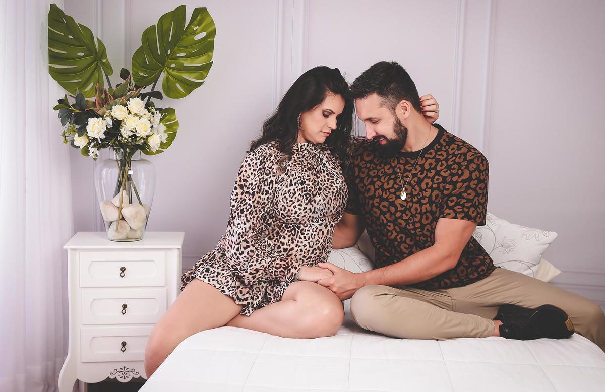 Fotografia na cama de Gravidas