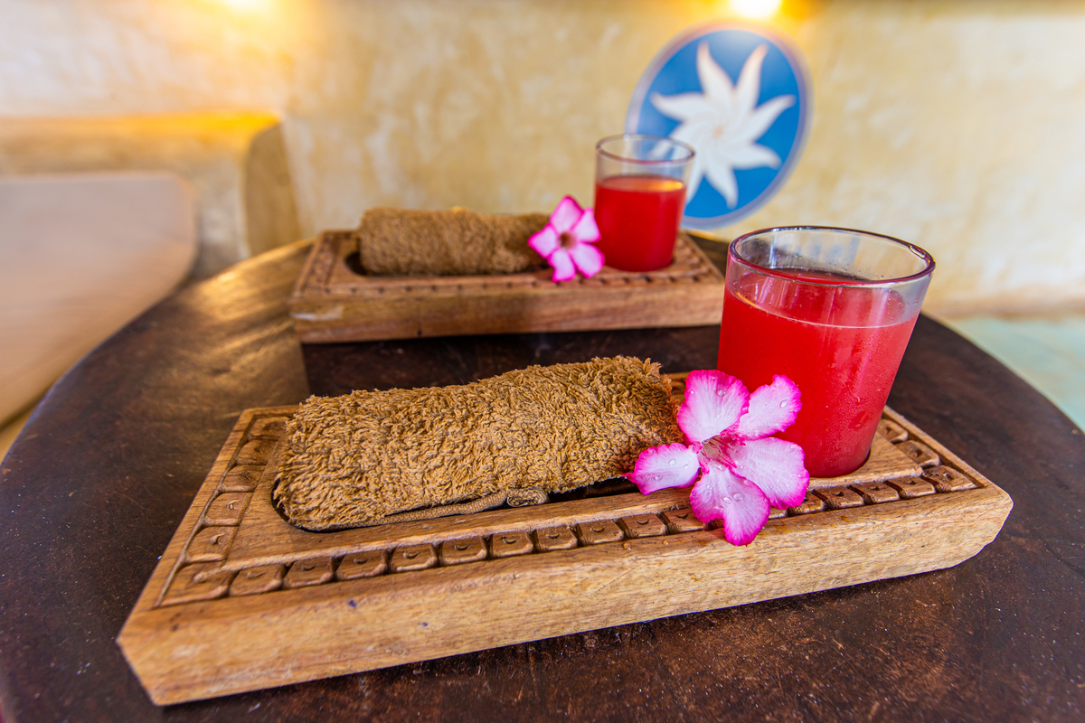 Fotos profissionais para hotéis na praia.
welcome drinks. Zanzibar.  
