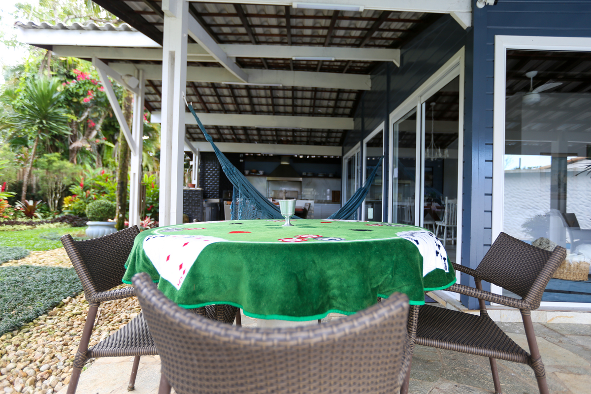 Fotografia profissional para casas e apartamentos mesa de jogos 