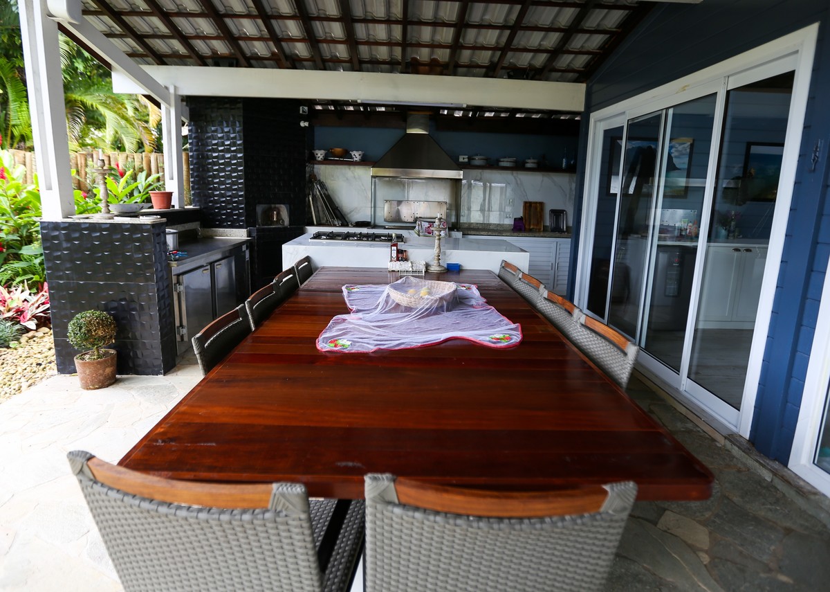 Fotografia profissional para casas e apartamentos  mesa de almoço