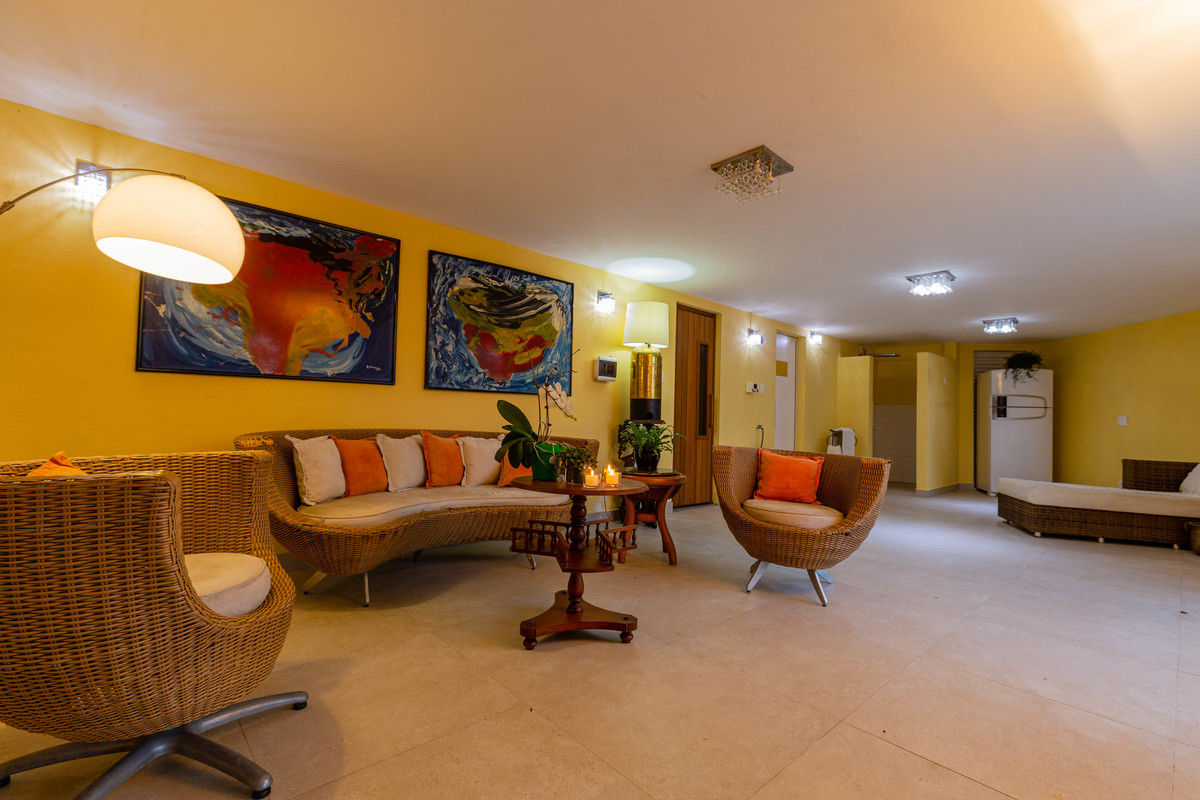 
Fotografia Profissional de residências e apartamentos. Sauna. 