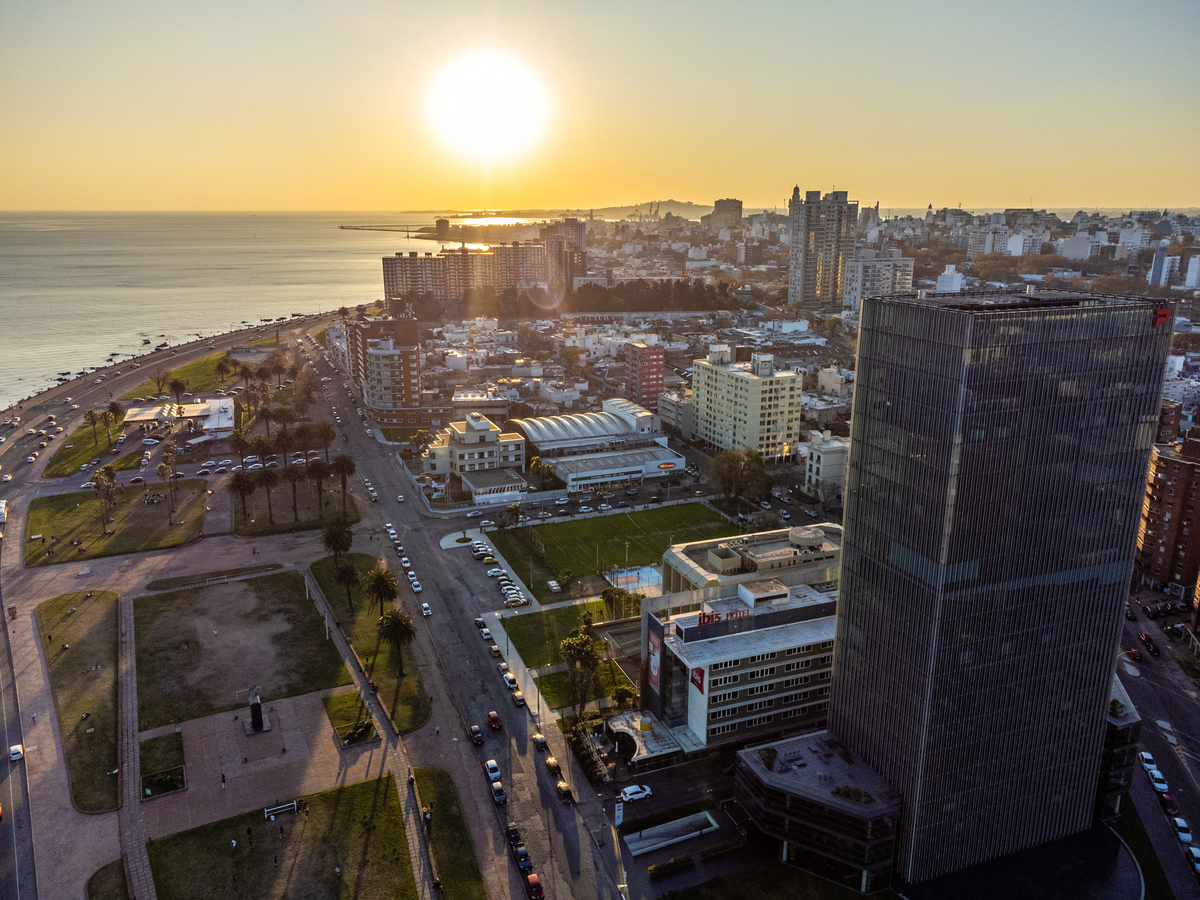 Pôr do sol Ibis, Montevideo. 