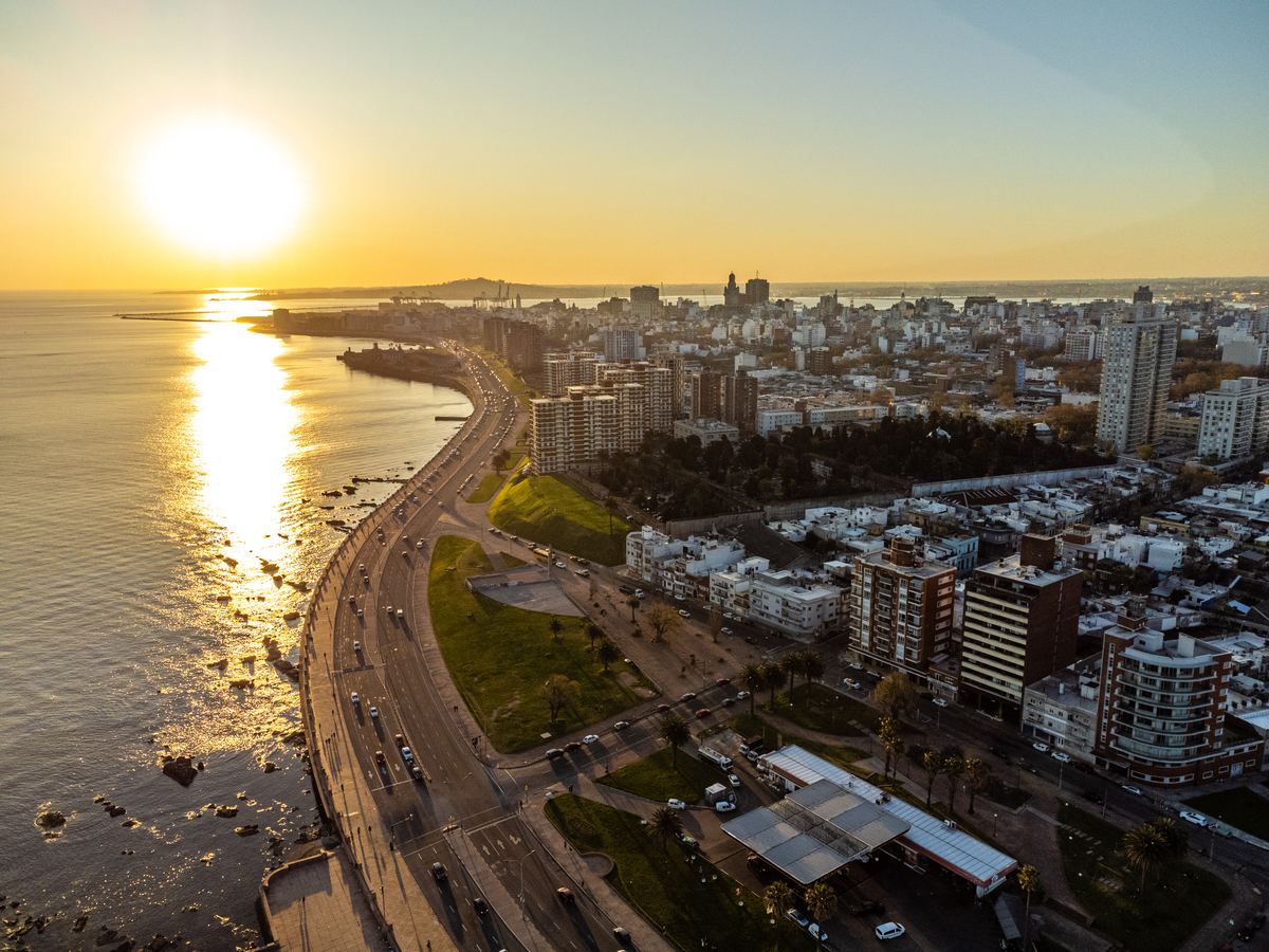 Foto da Rampla sul de Montevideo onde esta localizado o Hotel Ibis. 