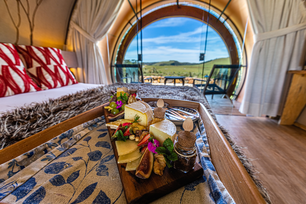 Tabua de frios e queijos  no Parador Cambará do Sul 