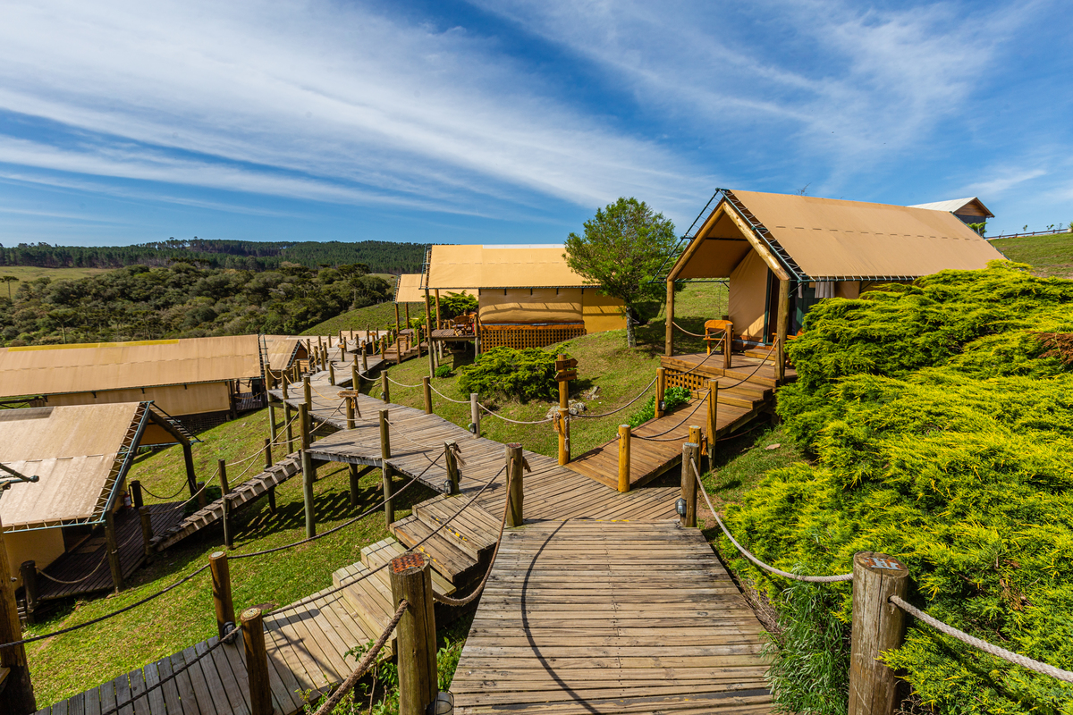 Vista externa das barracas de luxo  no Parador Cambará do Sul 