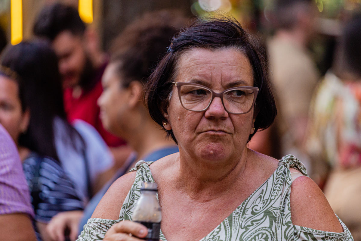 Matando a sede com Pepsi Black.