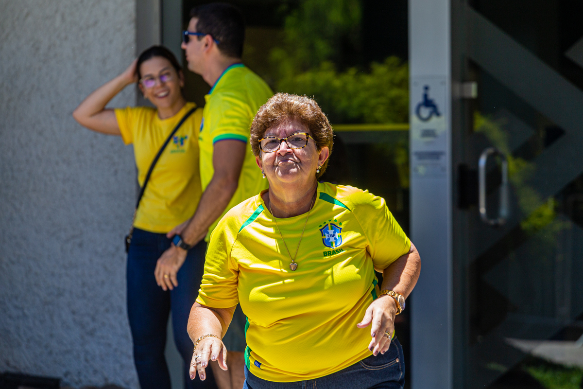 Alegria do povo com a seleção. 