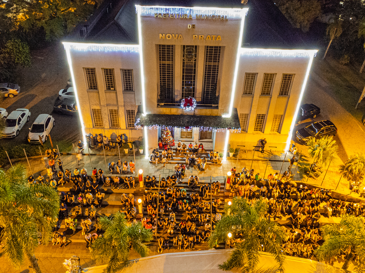 Fotos da prefeitura de Nova Prata  no espetáculo do bailado gaúcho 