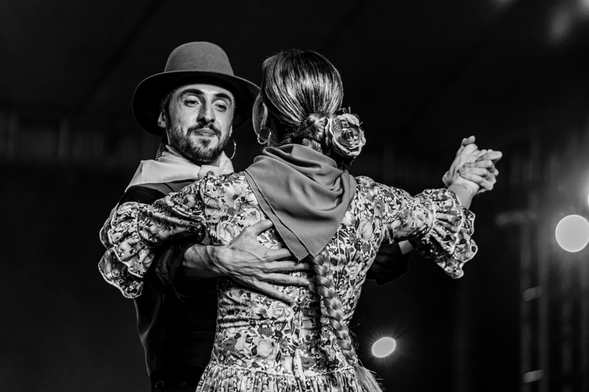 Fotos da dança folclórica do Bailado Gaúcho em preto e branco Eduardo Brancalion I