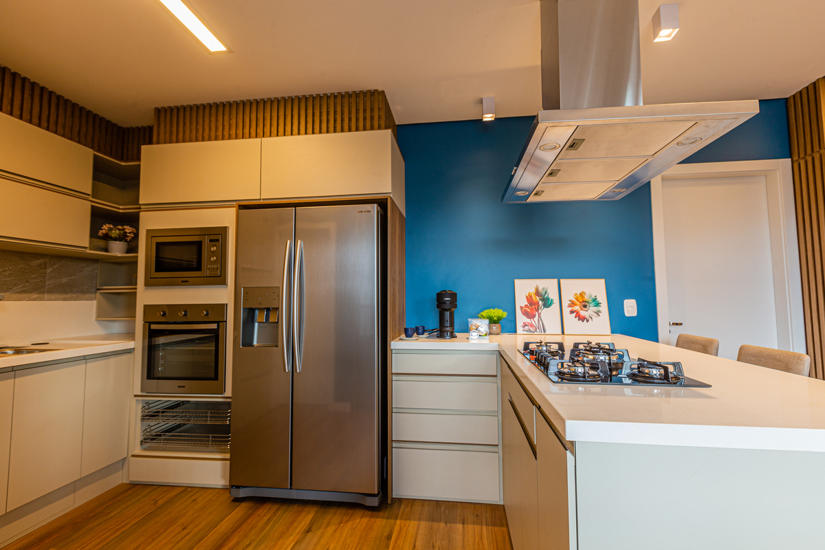 Fotos profissionais para apartamentos, casas e empreendimentos imobiliários em Gramado e Canela. Cozinha ampla. 