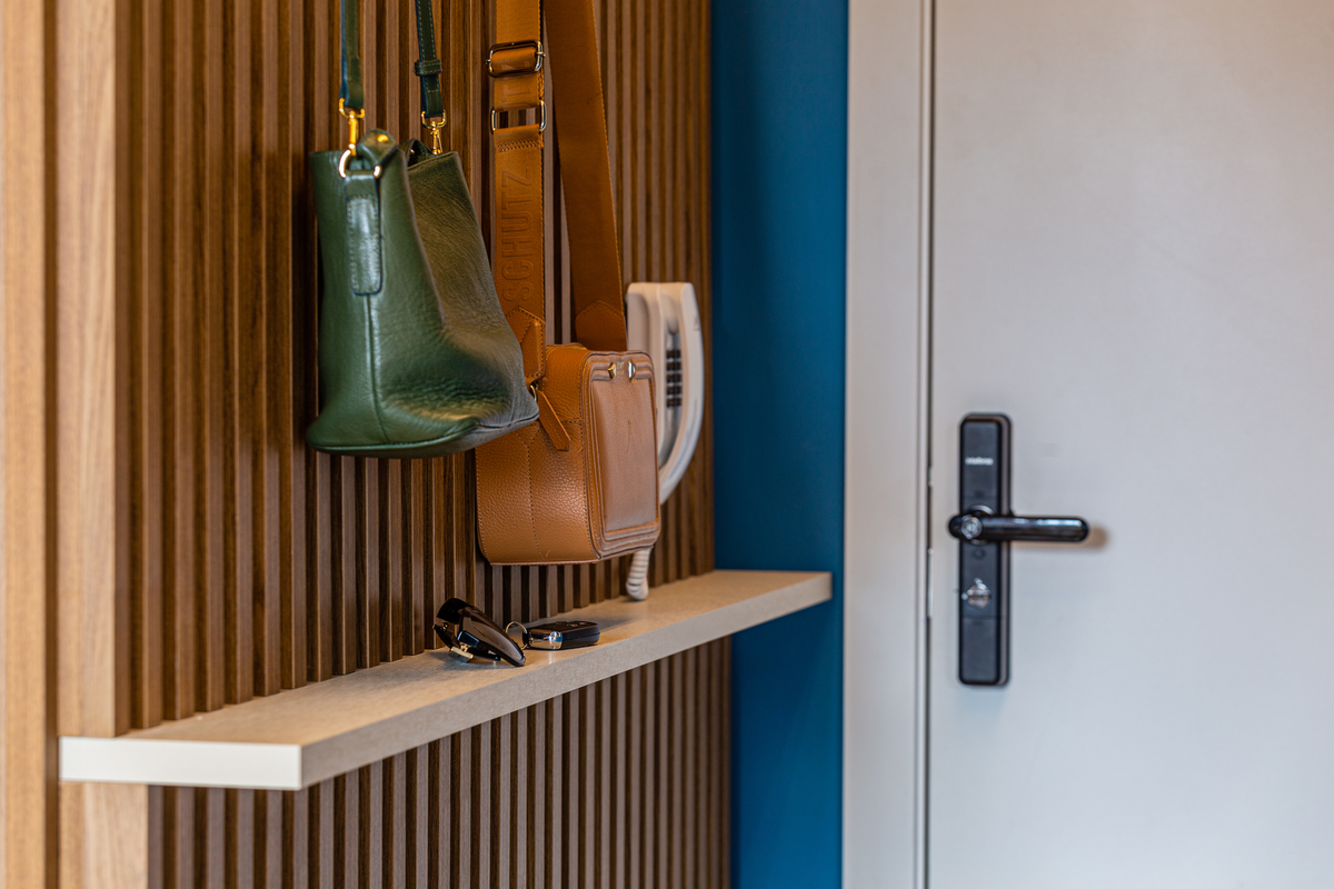 Fotos profissionais para apartamentos, casas e empreendimentos imobiliários em Gramado e Canela. Uma otima ideia para a entrada do apartamento. 