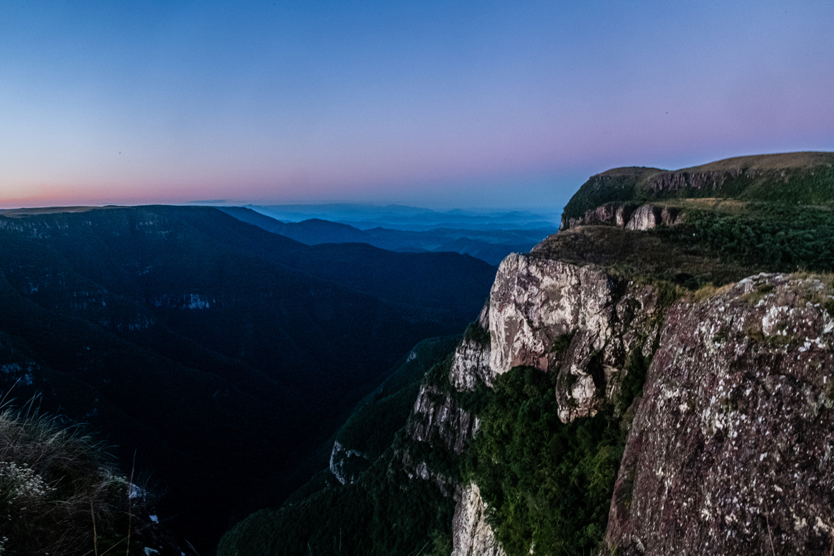 Cores do entardecer no Cânion Fortaleza, Cambara do sul. 