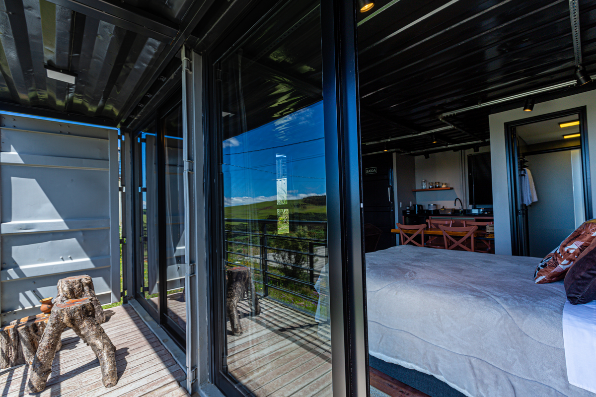 Hospedagem em Cambara do Sul. Cambara Containers.  Natureza e conforto. 