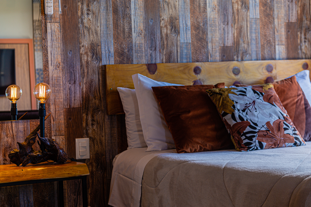 Hospedagem em Cambara do Sul. Cambara Containers. Detalhes da cama. 