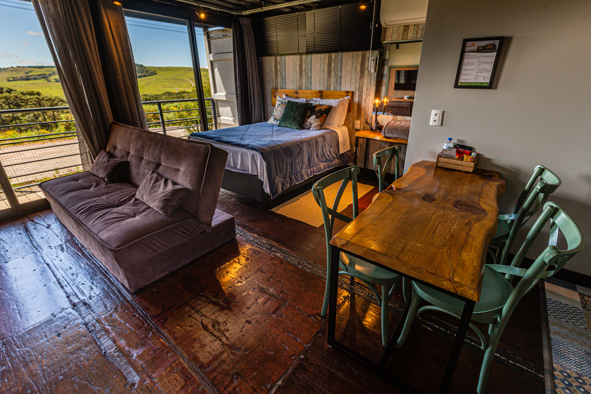 Hospedagem em Cambara do Sul. Cambara Containers. Green container 