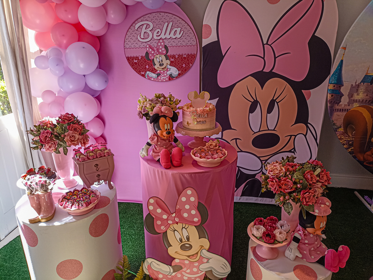 Fotografo para aniversario infantil em Gramado e Canela. Decoração da Minnie