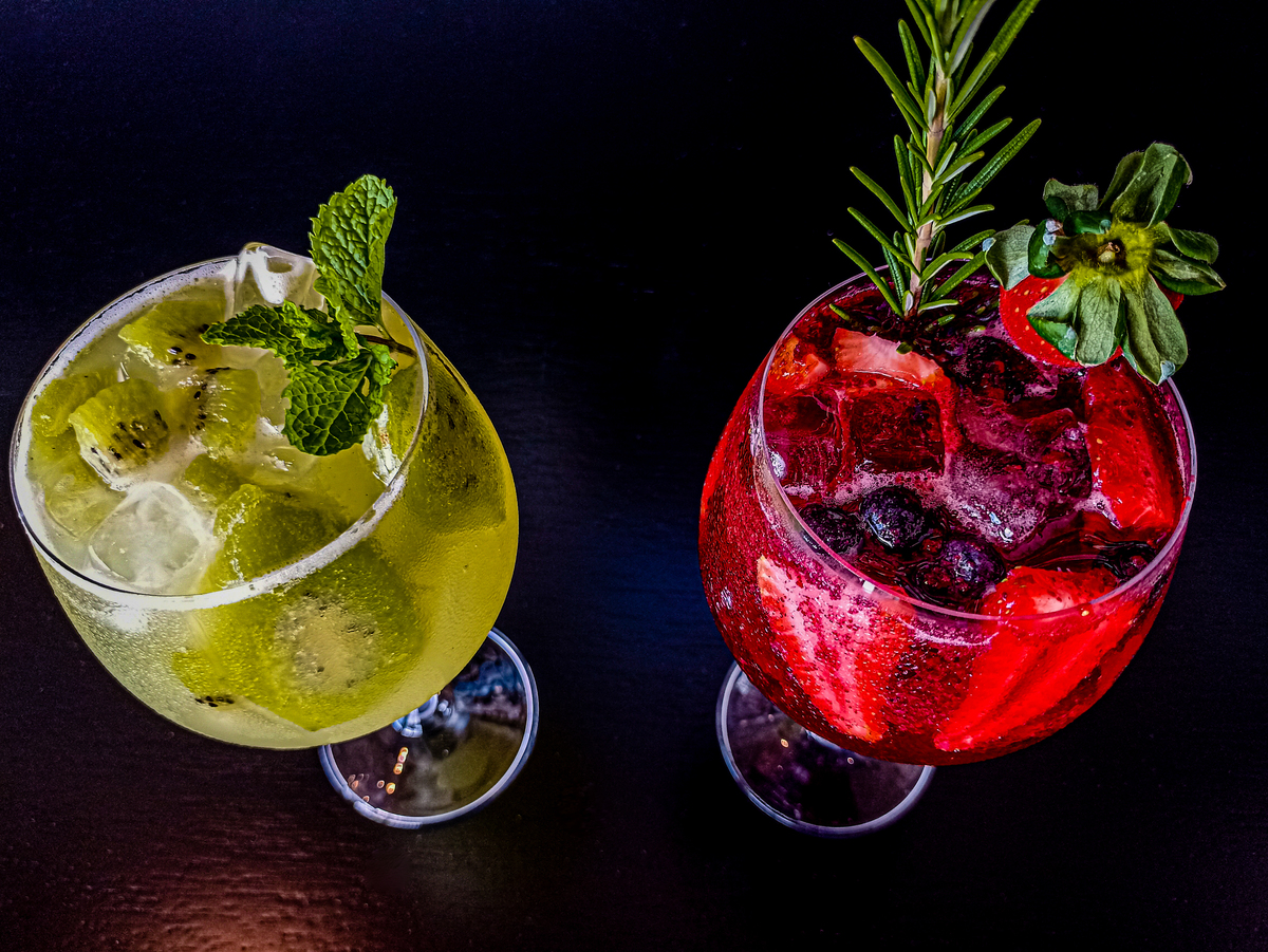 Drinks e comida de qualidade no Mátria parque de Flores. 