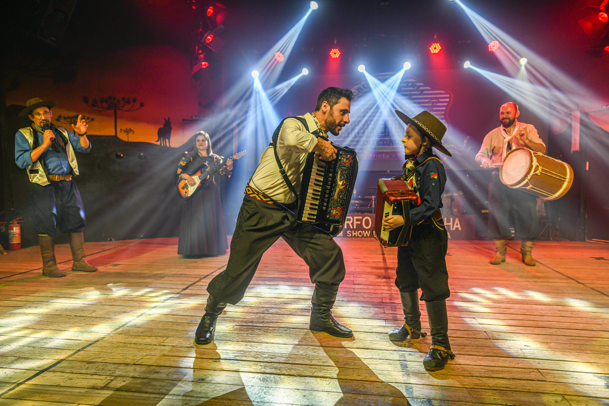 melhor churrascaria de Canela. Churrascaria Fogo e Bombacha