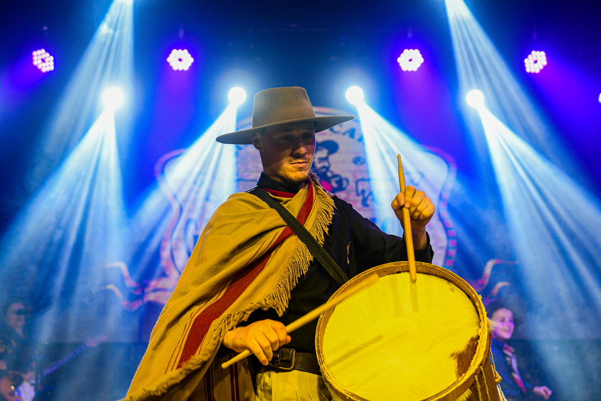 Gaúcho na Churrascaria Fogo e Bombacha