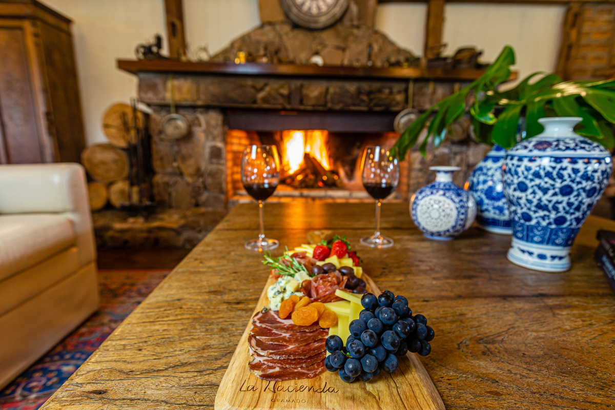 Vem sentir toda a hospitalidade do La Hacienda. 