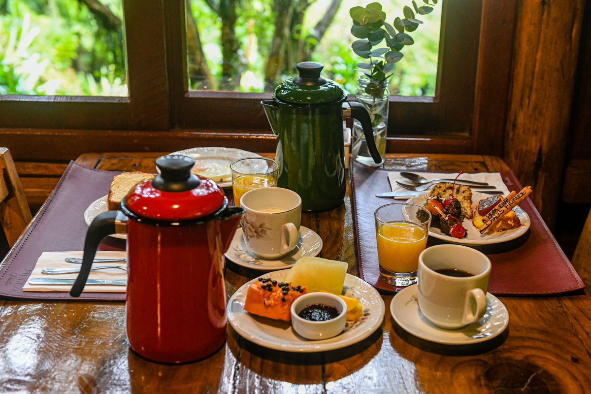 Café da manha nos Chalés da família Fioreze. 