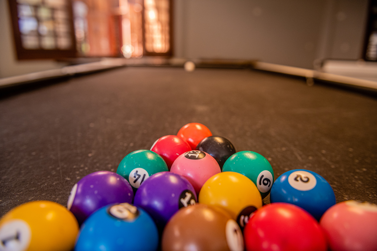 Salão de jogos do hotel Villagio Embu. 