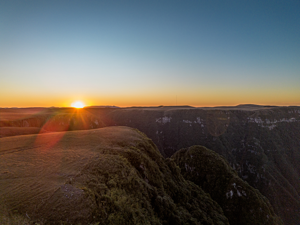 Por do sol no Cânion Montenegro. são Jose dos Ausentes.