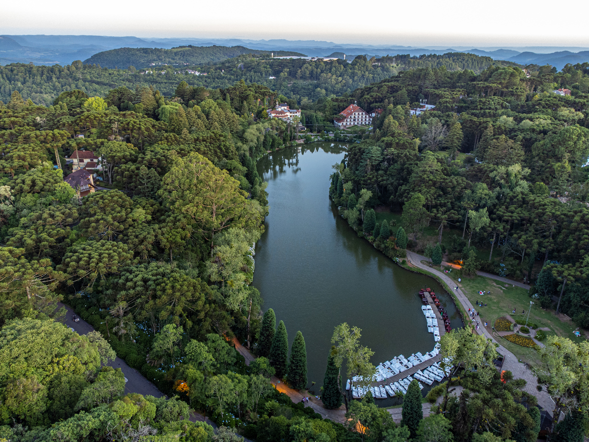 Lago Negro foto de Drone por Eduardo Brancalion 