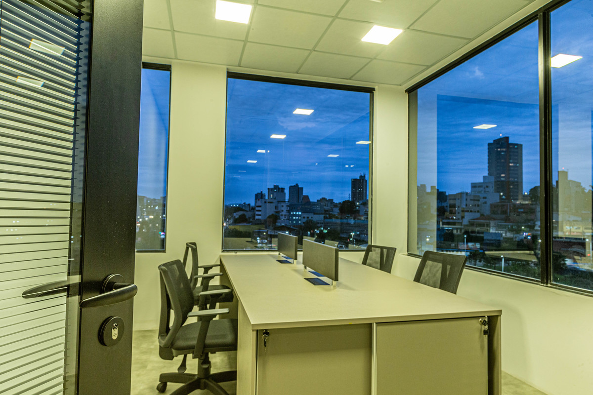 Sala privativa para até 04 pessoas Labore Coworking 