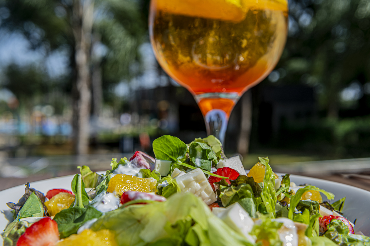 menu de verao e saladas no Double Tree by Hilton
