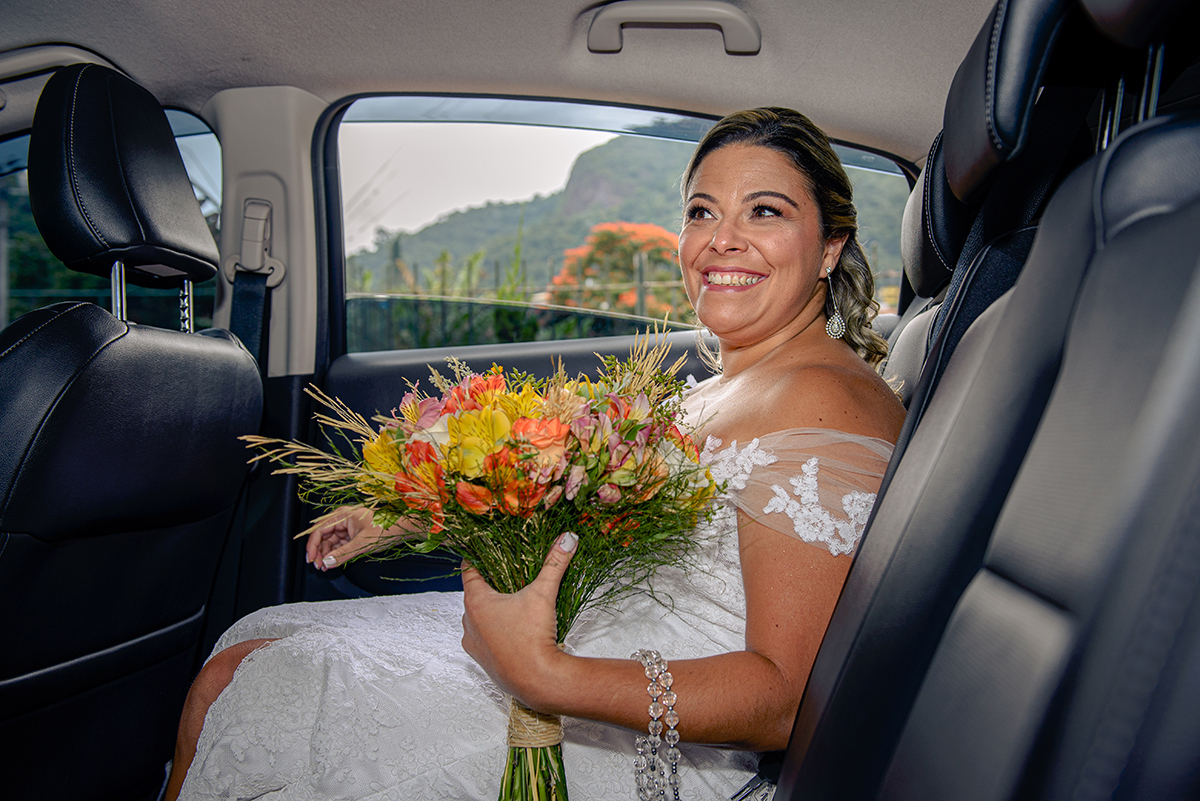 noiva no carro