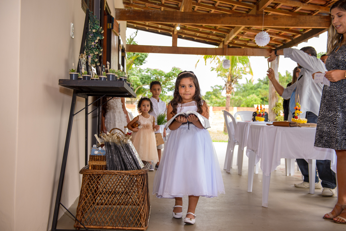 daminha-com-a-biblia