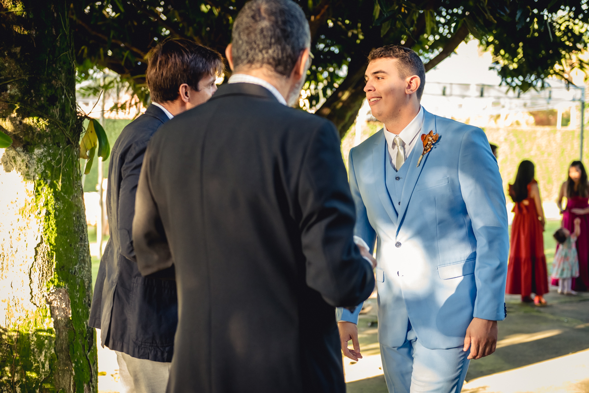 noivo esperando o inicio da cerimonia no sitio da paz, barra da Tijuca - RJ
