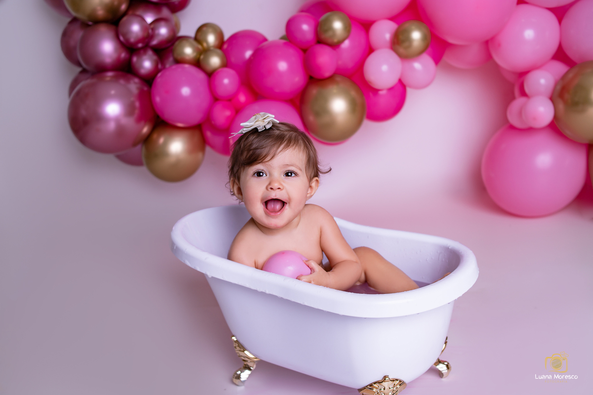 ijui, fotografia, Luana, Moresco, smash, the, cake, melhor, mais, menina, fotografia, estudio, familia, smash the cake, incrivel, ideia, perfeita, ensaio, bolo, 1 aninho, cores, arco balão, tema, aniversario, personalizado, pao de mel, santo ang, Cruz alt