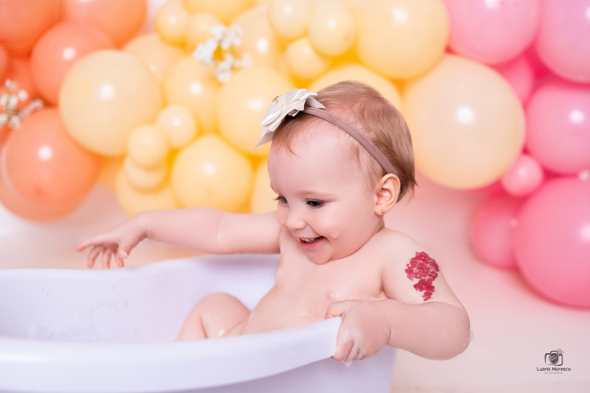 ijui, fotografia, Luana, Moresco, smash, the, cake, melhor, mais, menina, fotografia, estudio, familia, smash the cake, incrivel, ideia, perfeita, ensaio, bolo, 1 aninho, cores, arco balão, tema, aniversario, personalizado, pao de mel, santo ang, Cruz alt