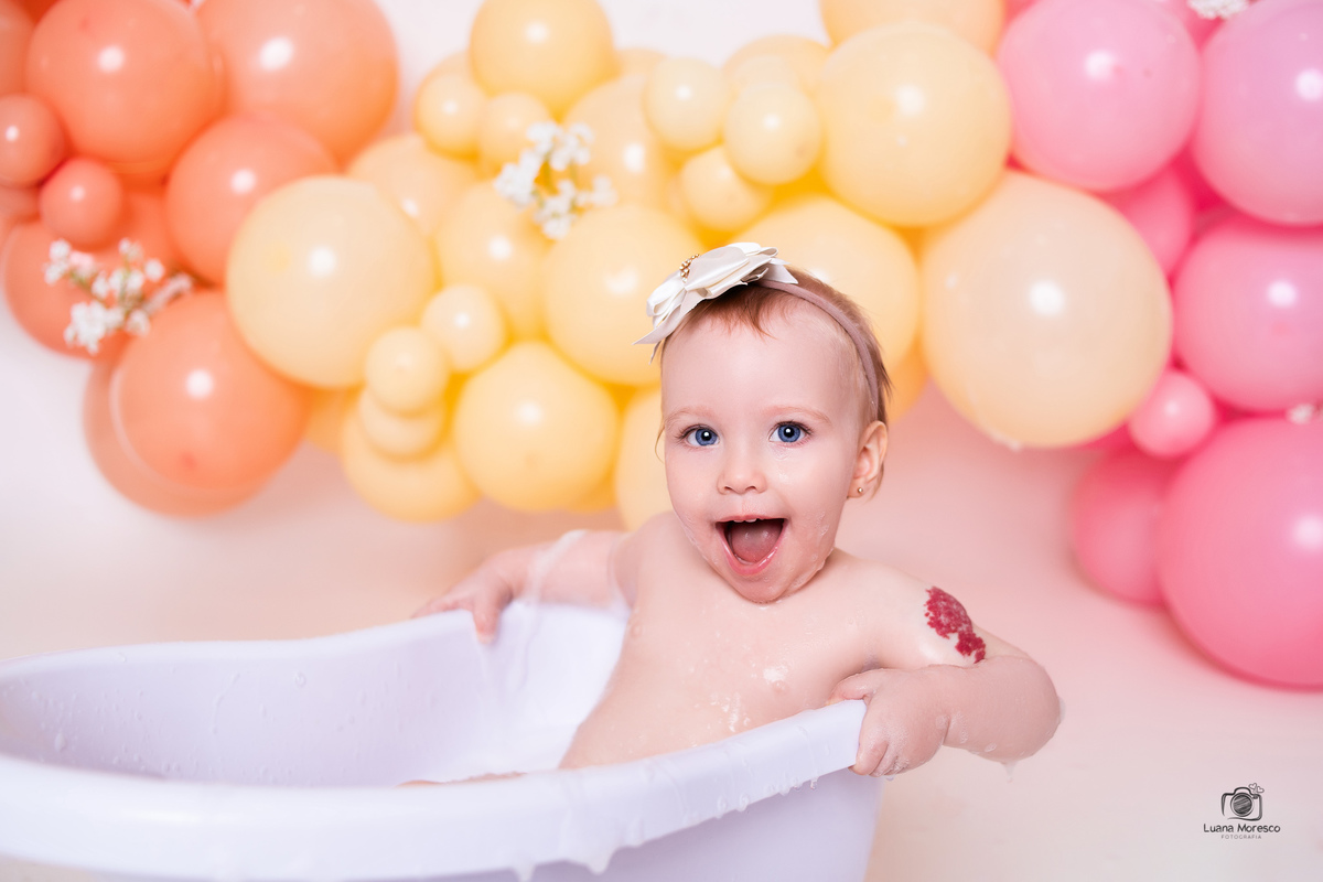 ijui, fotografia, Luana, Moresco, smash, the, cake, melhor, mais, menina, fotografia, estudio, familia, smash the cake, incrivel, ideia, perfeita, ensaio, bolo, 1 aninho, cores, arco balão, tema, aniversario, personalizado, pao de mel, santo ang, Cruz alt