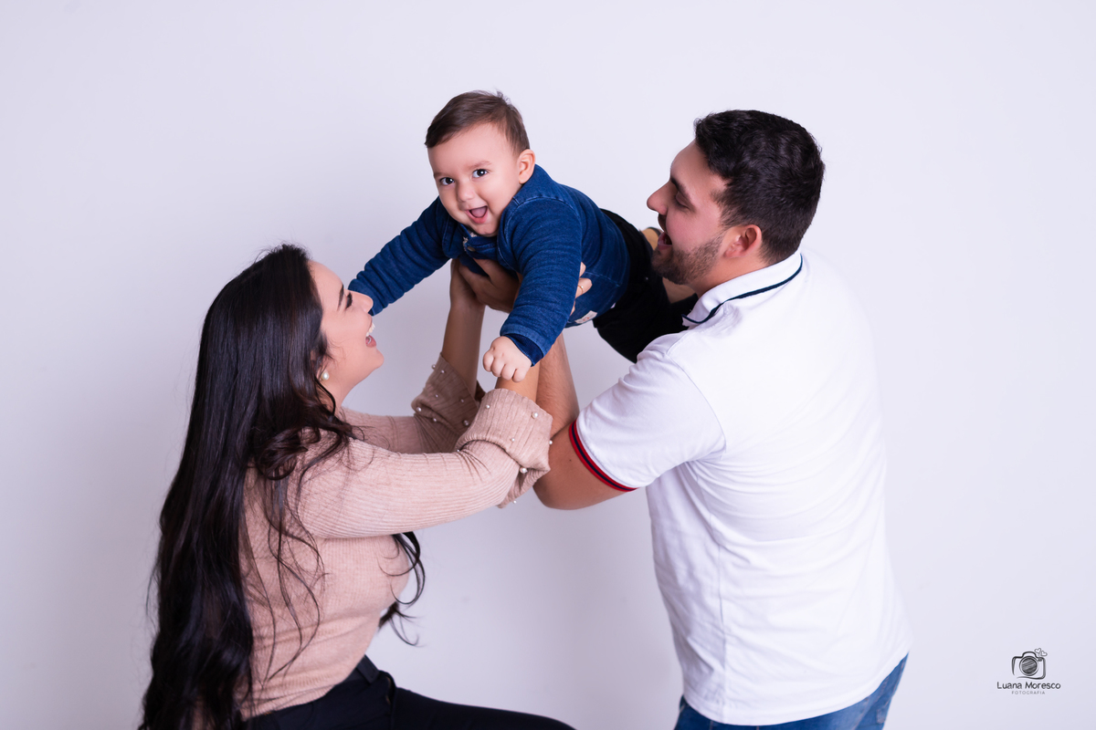 ijui, fotografia, Luana, Moresco, smash, the, cake, melhor, mais, menino, fotografia, estudio, familia, smash the cake, incrivel, ideia, perfeita, ensaio, bolo, 1 aninho, cores, arco balão, tema, aniversario, personalizado, safari, santo ang, Cruz alta