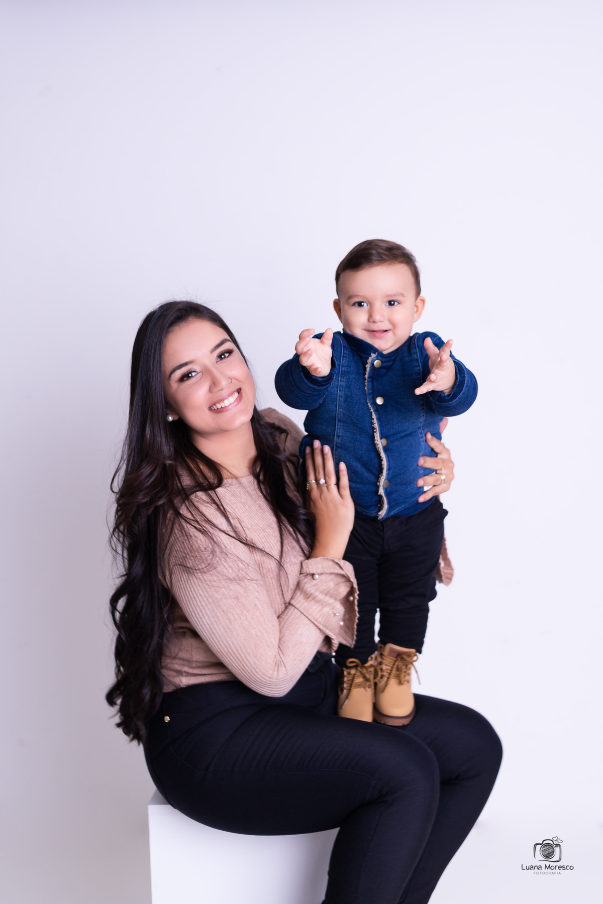 ijui, fotografia, Luana, Moresco, smash, the, cake, melhor, mais, menino, fotografia, estudio, familia, smash the cake, incrivel, ideia, perfeita, ensaio, bolo, 1 aninho, cores, arco balão, tema, aniversario, personalizado, safari, santo ang, Cruz alta