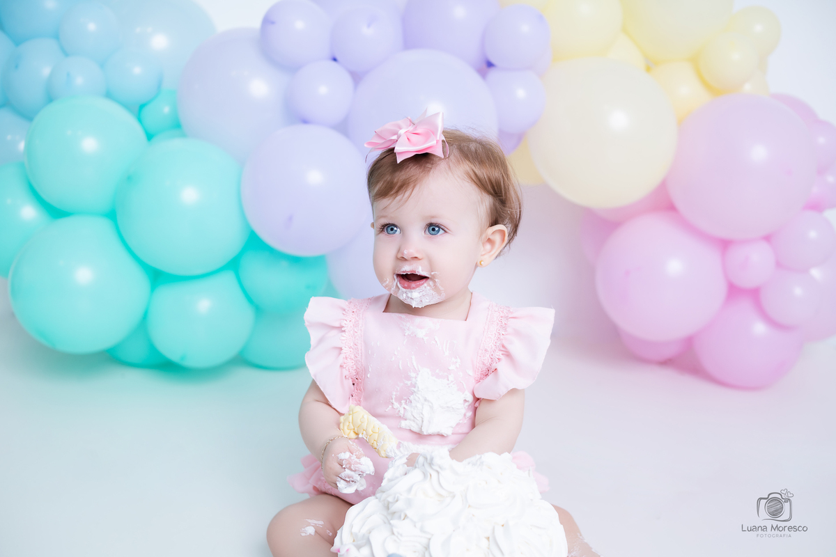 ijui, fotografia, Luana, Moresco, smash, the, cake, melhor, mais, menina, fotografia, estudio, familia, smash the cake, incrivel, ideia, perfeita, ensaio, bolo, 1 aninho, cores, arco balão, tema, aniversario, personalizado, pao de mel, santo ang, Cruz alt