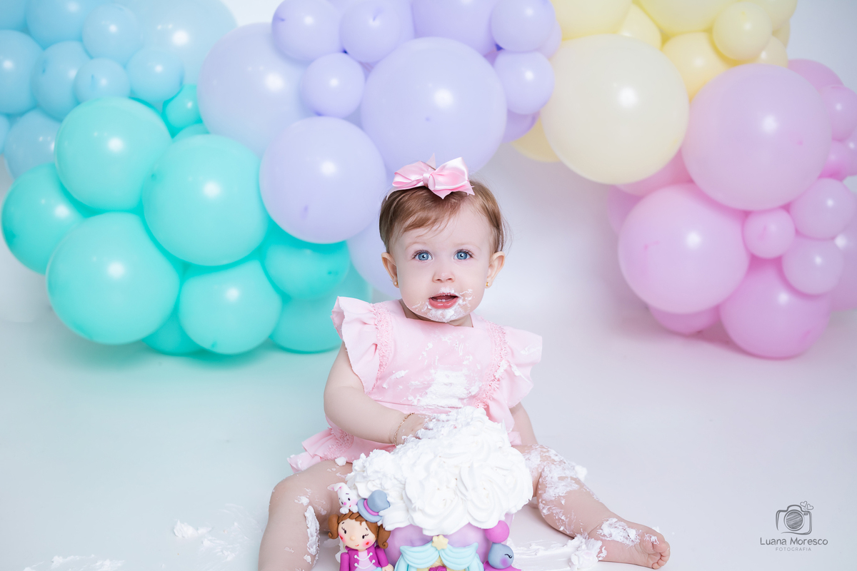 ijui, fotografia, Luana, Moresco, smash, the, cake, melhor, mais, menina, fotografia, estudio, familia, smash the cake, incrivel, ideia, perfeita, ensaio, bolo, 1 aninho, cores, arco balão, tema, aniversario, personalizado, pao de mel, santo ang, Cruz alt
