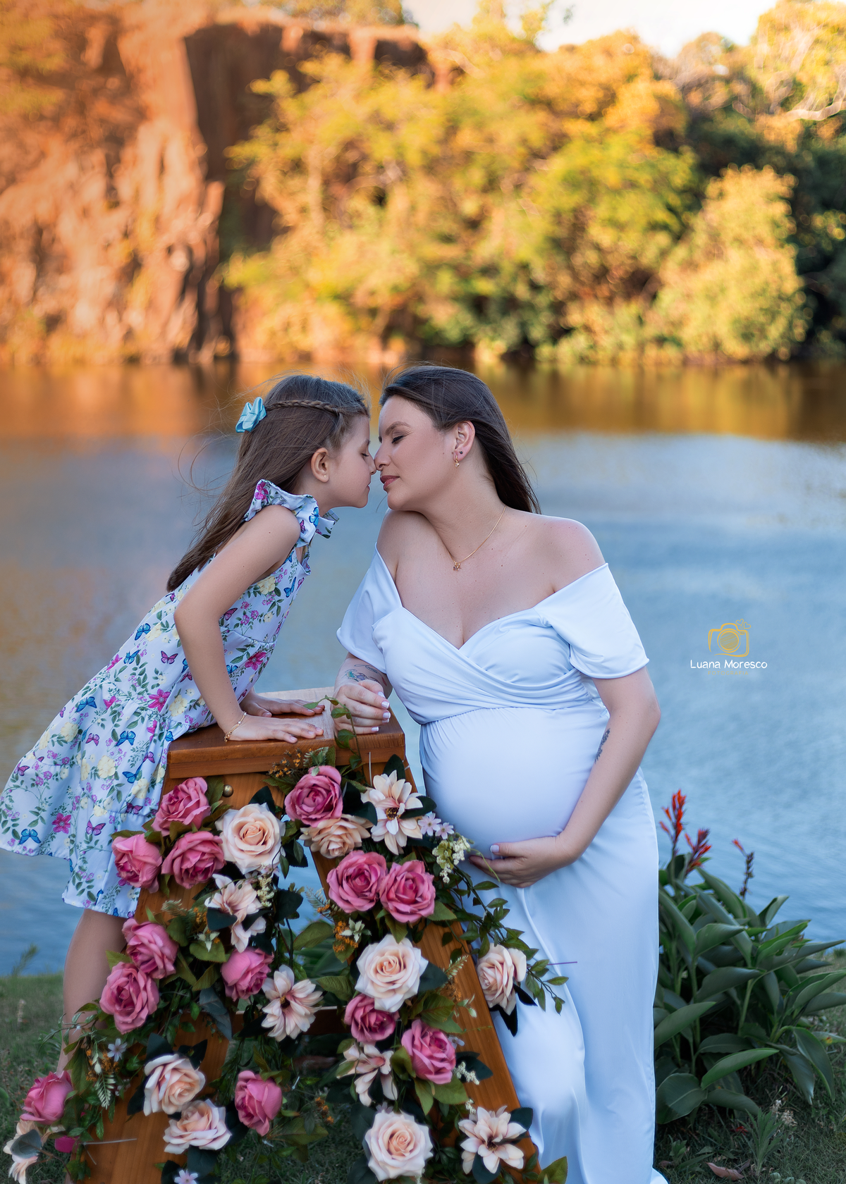 fotografia, gravida, gravidez, bebê, foto, nene, Luana, Moresco, casal, ijuí, melhor, mais, menino, menina, ensaio, gestante, familia, vestido, obstetra, parto, normal, pediatra, cruz alta, santo angelo, ideia, lugar, local, externo, parque, casal, lago