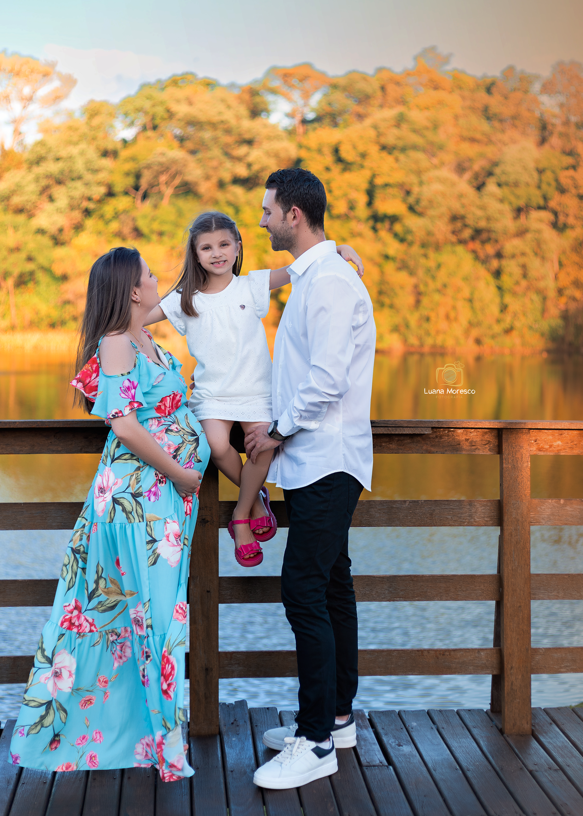 fotografia, gravida, gravidez, bebê, foto, nene, Luana, Moresco, casal, ijuí, melhor, mais, menino, menina, ensaio, gestante, familia, vestido, obstetra, parto, normal, pediatra, cruz alta, santo angelo, ideia, lugar, local, externo, parque, casal, lago