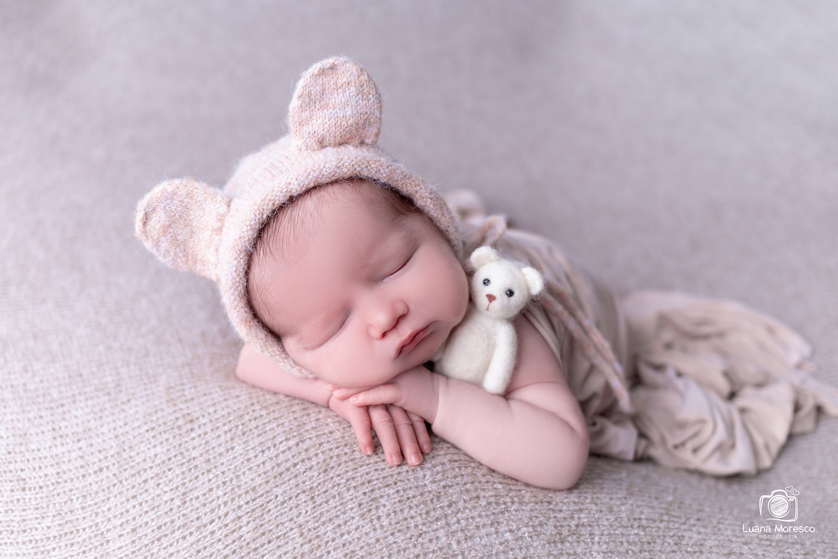 ensaio, newborn, sessão, recem, nascido, bebe, primeiros dias, onde, quando, melhor, mais, estudio, luana, moresco, fotografia, ijui, santo angelo, cruz alta, ibirubá, panambi, santo augusto, posicionamento, indicação, valor, preço, segurança, menina